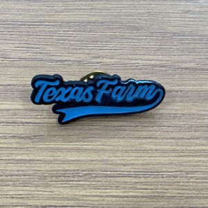 PIN METAL ESMALTADO TEXAS FARM AZUL